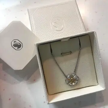 스와로브스키 목걸이