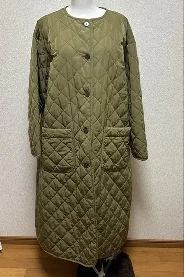 sm2rhythm 퀼팅 롱 코트 올리브 그린