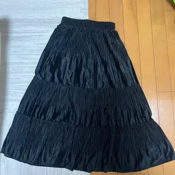 블랙 플리츠 롱 스커트