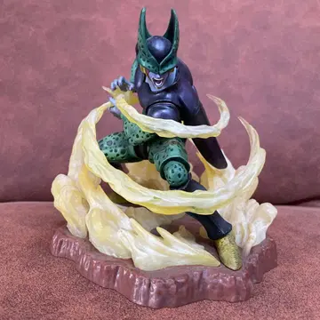 드래곤볼 셀 완전체 피규어