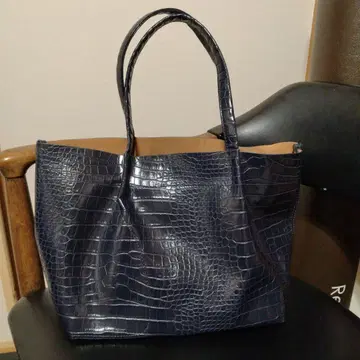 루트 ROOTOTE 네이비 크로커다일풍 토트백