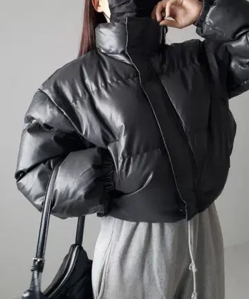 me+em select 밑단 조임 2way 인조 가죽 숏 퍼 다운