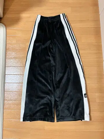 아디다스 벨로아 저지