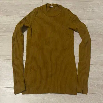 IENA 머스타드 리브 니트