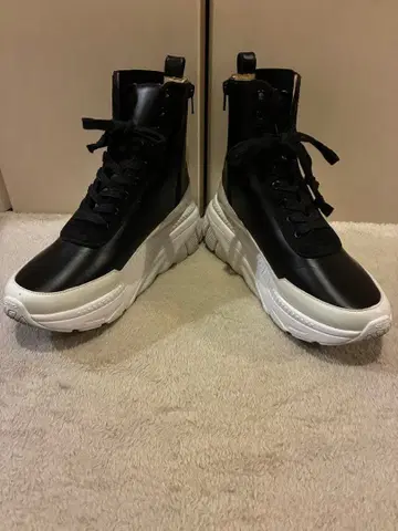 MBT 삭스 통굽 부츠 스니커즈 블랙 블랙 24.3 ZARA