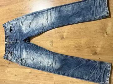 STYLE 데미지 가공 블루 데님 팬츠