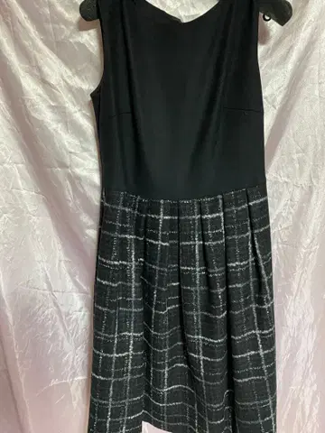 내추럴 뷰티 원피스 블랙/체크 택 포함 트위드 조절 점퍼