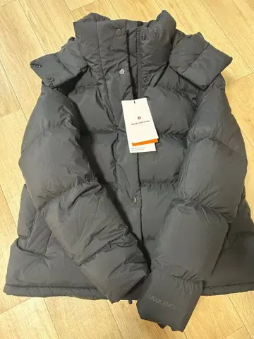 새상품 택 포함 룰루레몬 다운