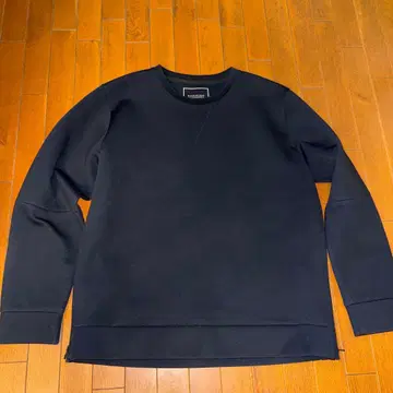 매킨토시 철학 브리테크 네이비 맨투맨