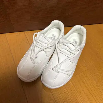 간호사 화이트 스니커즈 22.0cm