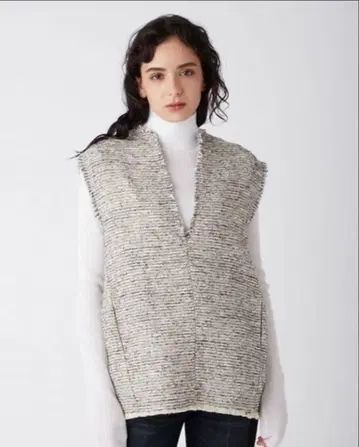 새상품급 Mila Owen (미라 오웬) 트위드 베스트