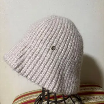 FURLA 훌라 베이지 리브 니트 모자