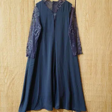 그래비티 그린 계열 레이스 소매 플레어 원피스 빅 사이즈 LL A라인