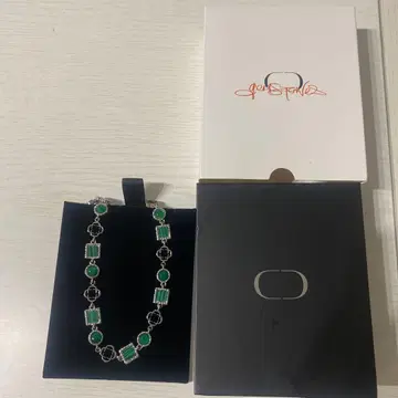 그린 컬러 비즈 목걸이 오리지널 박스 포함