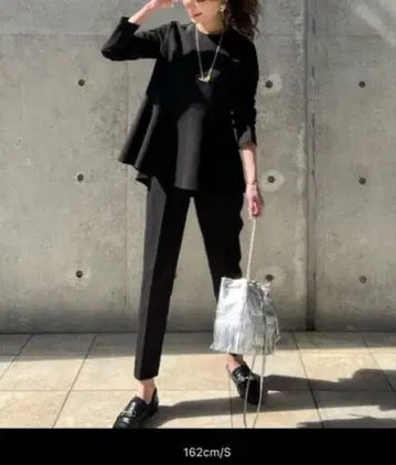 페플럼 풀오버 크루넥 체형 커버 미사용 3 시즌 블랙 S