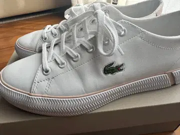 라코스테 23.5cm 스니커즈