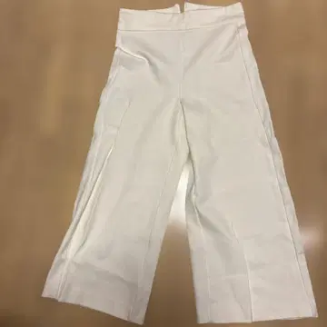 ZARA 화이트 와이드 팬츠 M 사이즈