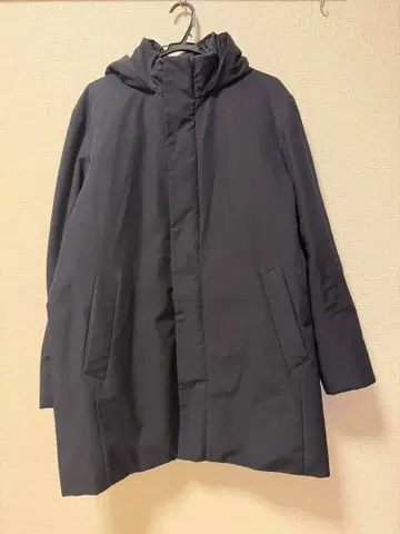 유니클로 하이브리드 다운 코트