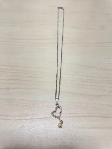 하트형 펄 장식 펜던트 목걸이