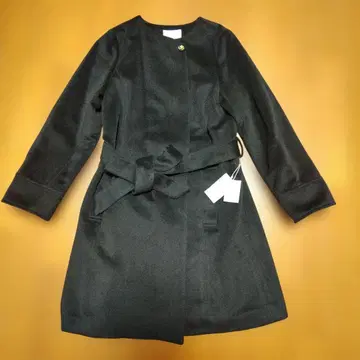 택 포함 새상품 dazzlin 블랙 노카라 자켓 사이즈 M