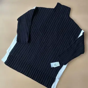 스콧 클럽 하이넥 스웨터