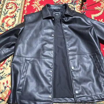 ZARA 블랙 가죽 자켓