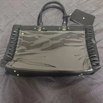 블랙 이타백 A3 하트 버클 인조 가죽 프릴 토트백