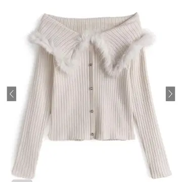 [ 미사용 새상품 ] 퍼 오프숄더 니트탑