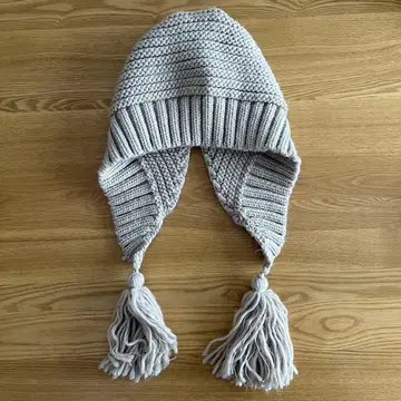 nico and - 태슬 포함 아크릴 니트 모자 라이트 그레이