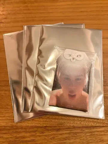 아렌님 2025 CALENDAR 부적 특전 브로마이드 3장