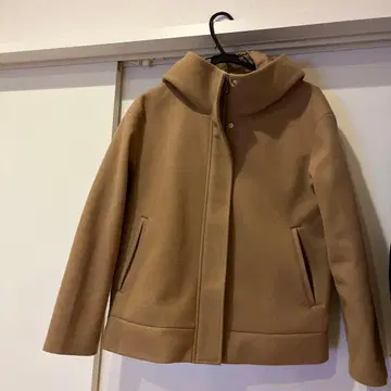 GU 베이지 후드 부착 자켓 M 사이즈