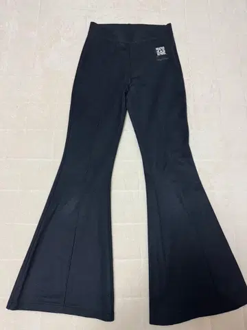 adidas KARLIE KLOSS 플레어 팬츠 블랙