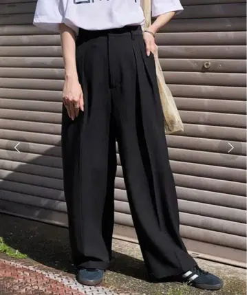 [새상품급] FREAK'SSTORE 와이드 팬츠 투 턱 S 사이즈 블랙