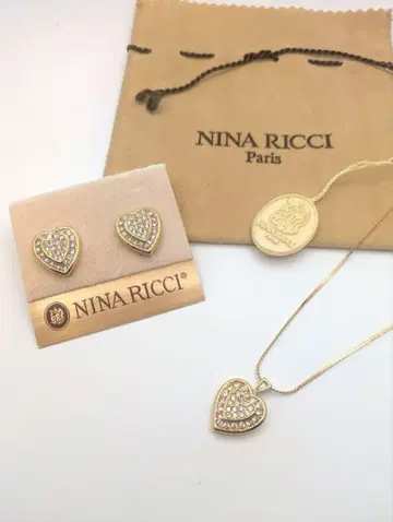 [ 새상품 미사용품 ] NINA RICCI 귀찌 목걸이 세트 하트