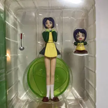 러브 히나 마에하라 시노부 피규어 한정판