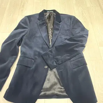 [새상품] ZARA 네이비 벨벳 테일러드 자켓 36