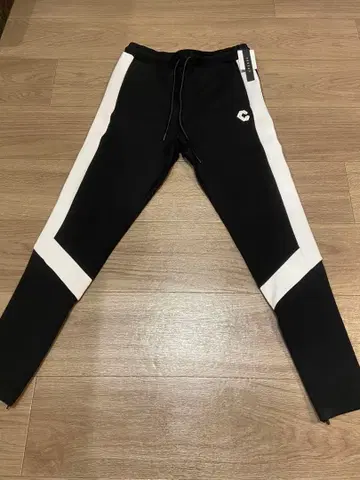 CRONOS 사이드 스트라이프 조거 팬츠 M 블랙/화이트
