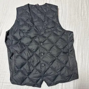 TAION SHIPS 콜라보 패커블 이너 다운 그레이 베스트 XL