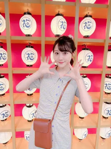 오구라 유이 착용 체크 무늬 반팔 미니 원피스 그린