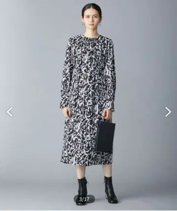 ICB [세탁 가능] 추상 프린트 원피스