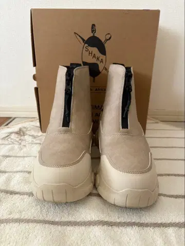 SHAKA 베이지 프론트 지퍼 부츠