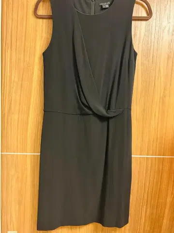 theory 블랙 슬리브리스 원피스