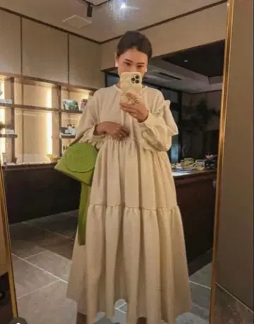 안민우 UNMINOU 엠보 자카드 티어드 원피스