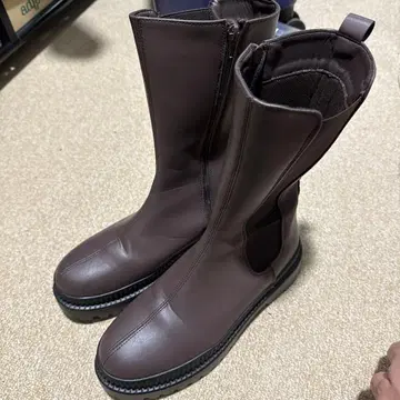 클래식 엘프 사이드 고어 통굽 트랙 밑창 첼시 부츠 브라운