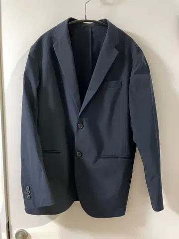 유니클로 감동 자켓 네이비 M 사이즈