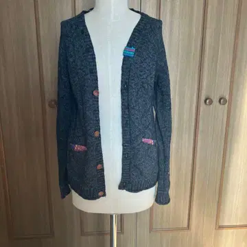 티티카카 가디건 그레이