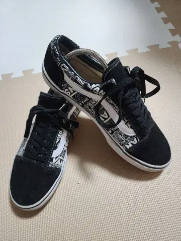 VANS 올드스쿨 블랙/화이트 스니커즈