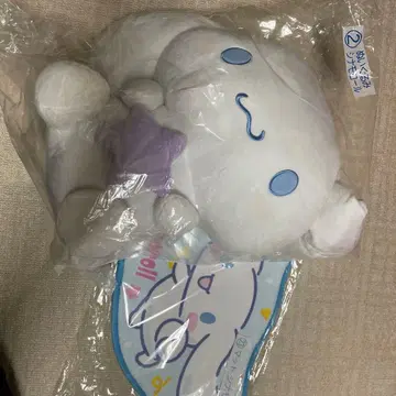 시나모롤 봉제 인형과 매트