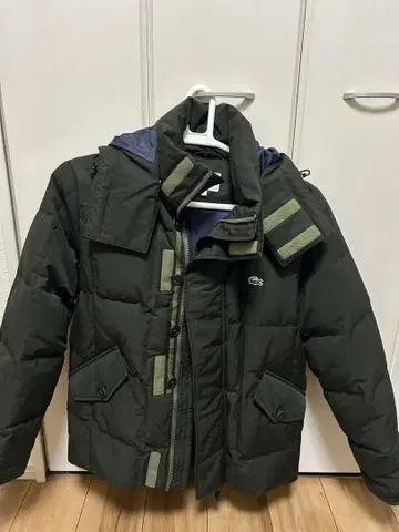 클리닝 완료 라코스테 다운 자켓 FR52 US L 사이즈 카키