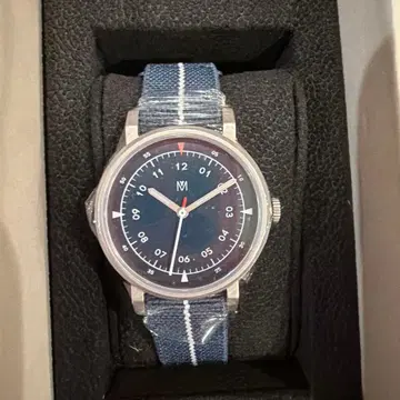 MAVEN MUS-02 네이비 34mm 손목시계